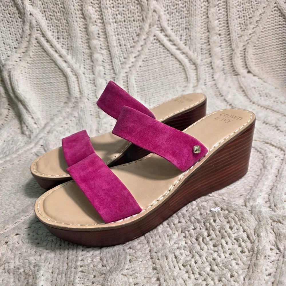 Crown & Ivy Wedge Sandals Pink Suede Leather Stacked Platform Womens 9.5